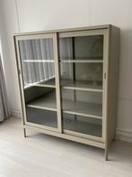 Vitrine kast - Idasen ikea, Huis en Inrichting, Ophalen, 100 tot 150 cm, 100 tot 150 cm, Zo goed als nieuw