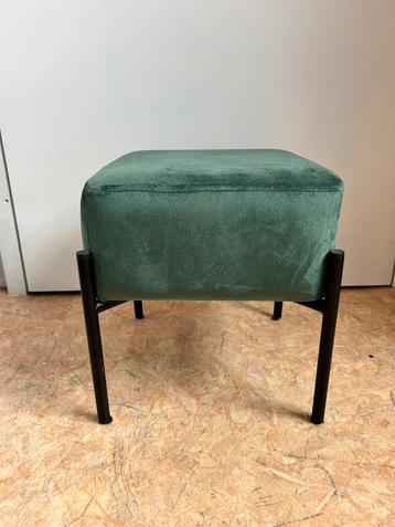 Poef velvet groen beschikbaar voor biedingen