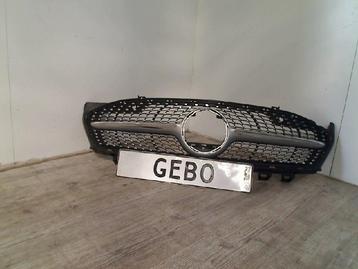 GRILLE Mercedes-Benz CLA (118.3) (01-2019/-) (A1188880000) beschikbaar voor biedingen