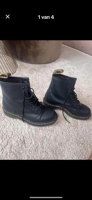 Dr martens maat 40 beschikbaar voor biedingen