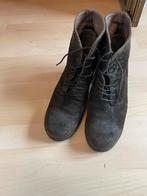 Moma enkellaarsjes bruin suède 40, Kleding | Dames, Schoenen, Bruin, Lage of Enkellaarzen, Ophalen of Verzenden, Gedragen