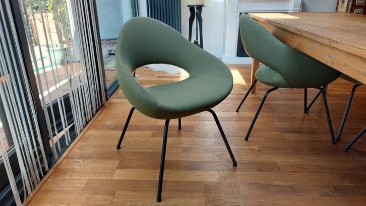 Artifort shark 4 stoelen  2011 groen nieuw ongebruikt., Huis en Inrichting, Stoelen, Nieuw, Vier, Metaal, Stof, Overige kleuren