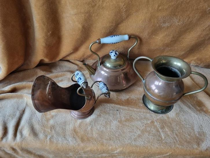 3 koperen keteltjes/kannetje met porseleinen handvat, Antiek en Kunst, Antiek | Koper en Brons, Koper, Ophalen of Verzenden