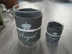 2 ronde windlichten met grijze stoffen rand en tekst ROYAL, Overige materialen, Ophalen of Verzenden, Zo goed als nieuw, Grijs
