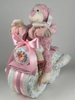 Luiertaart motor luiermotor meisje aap roze, Ophalen of Verzenden, Nieuw, Kraamcadeau