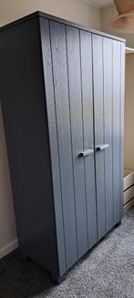 Kledingkast dennis., Huis en Inrichting, Kasten | Kledingkasten, Ophalen, 100 tot 150 cm, 200 cm of meer, Zo goed als nieuw