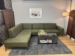 GRATIS LEVERING {Nieuw} Donkergroene Microleren Hoekbank, Huis en Inrichting, Banken | Bankstellen, Ophalen of Verzenden, Zo goed als nieuw