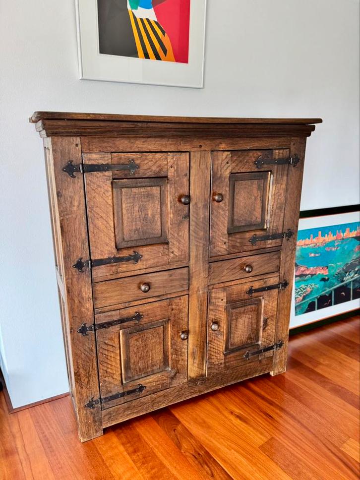 Massief houten antieke kast – rustiek en stoer, Antiek en Kunst, Antiek | Meubels | Kasten, Ophalen