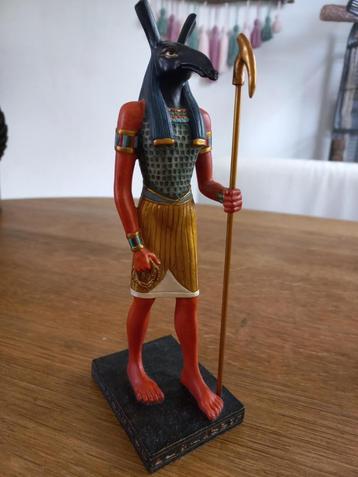 Beeld Egyptische god beschikbaar voor biedingen