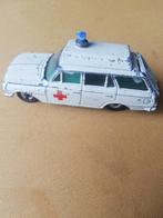 Vauxhall ambulance. Dinky toys, opknapper, Dinky Toys, Gebruikt, Ophalen of Verzenden, Auto