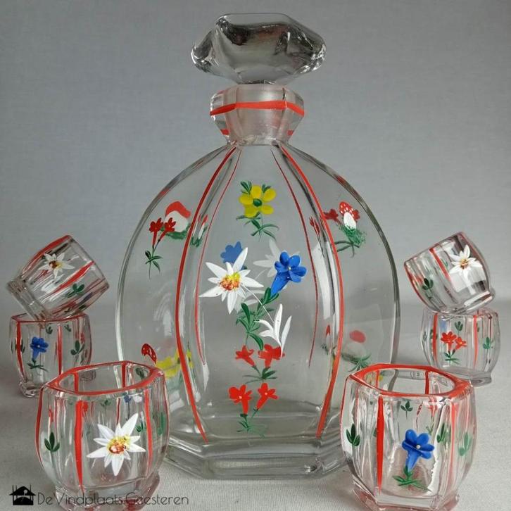 Vintage handbeschilderde karaf met borrelglaasjes, Verzamelen, Glas en Borrelglaasjes, Zo goed als nieuw, Borrel- of Shotglas