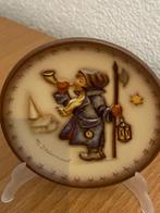 Hummel bordje, Verzenden, Zo goed als nieuw, Porselein, Bord of Schaal