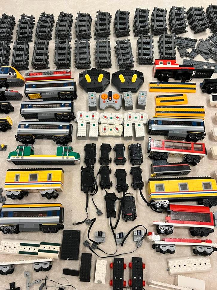 LEGO trein verzameling trein rails, motor, ir, 9v, 12v etc, Kinderen en Baby's, Speelgoed | Duplo en Lego, Gebruikt, Ophalen of Verzenden