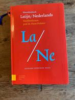 Latijn Woordenboek 7de druk, Boeken, Ophalen of Verzenden, Zo goed als nieuw, Overige uitgevers, Latijn
