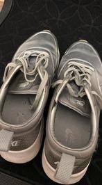 Afgedragen nike air max sneakers (sportschoenen), Kleding | Dames, Schoenen, Ophalen of Verzenden, Sneakers of Gympen
