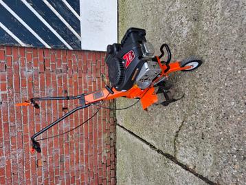 Grondfrees als nieuw  beschikbaar voor biedingen