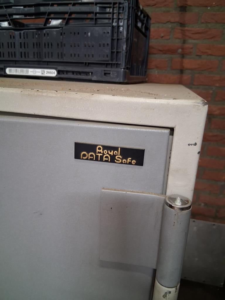 Royal data kluis, Huis en Inrichting, Brandblussers en Brandkasten, Gebruikt, Brandkast, Ophalen