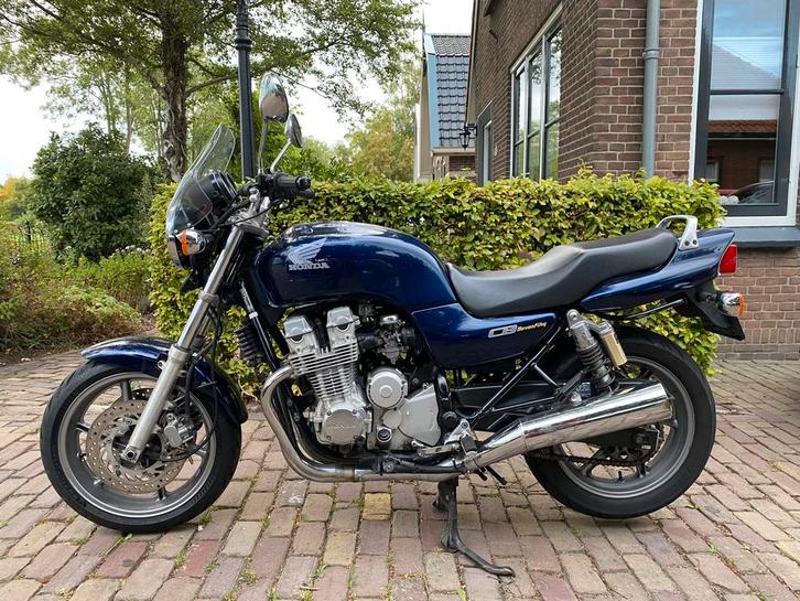 Honda Seven fifty 750. RC42, Motoren, Motoren | Honda, Particulier, Toermotor, meer dan 35 kW, 4 cilinders, Motorrijbewijs A, Ophalen