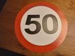 Verkeersbord 50 - Feestartikel, Hobby en Vrije tijd, Feestartikelen, Ophalen, Zo goed als nieuw, Versiering