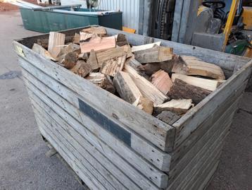 Haardhout brandhout oven gedroogd  beschikbaar voor biedingen