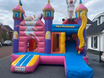 Springkussen 'Fairy wonderland' te huur  beschikbaar voor biedingen