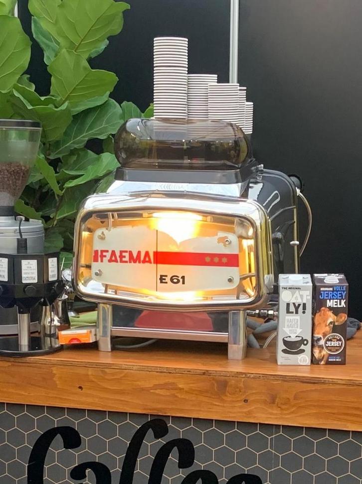 Faema E61 Espressomachine - 1967 - Volledig Gereviseerd, Witgoed en Apparatuur, Koffiezetapparaten, Gebruikt, Ophalen of Verzenden