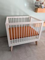 Kidsmill vierkante box wit met eiken onderstel, Ophalen, Zo goed als nieuw, Overige typen