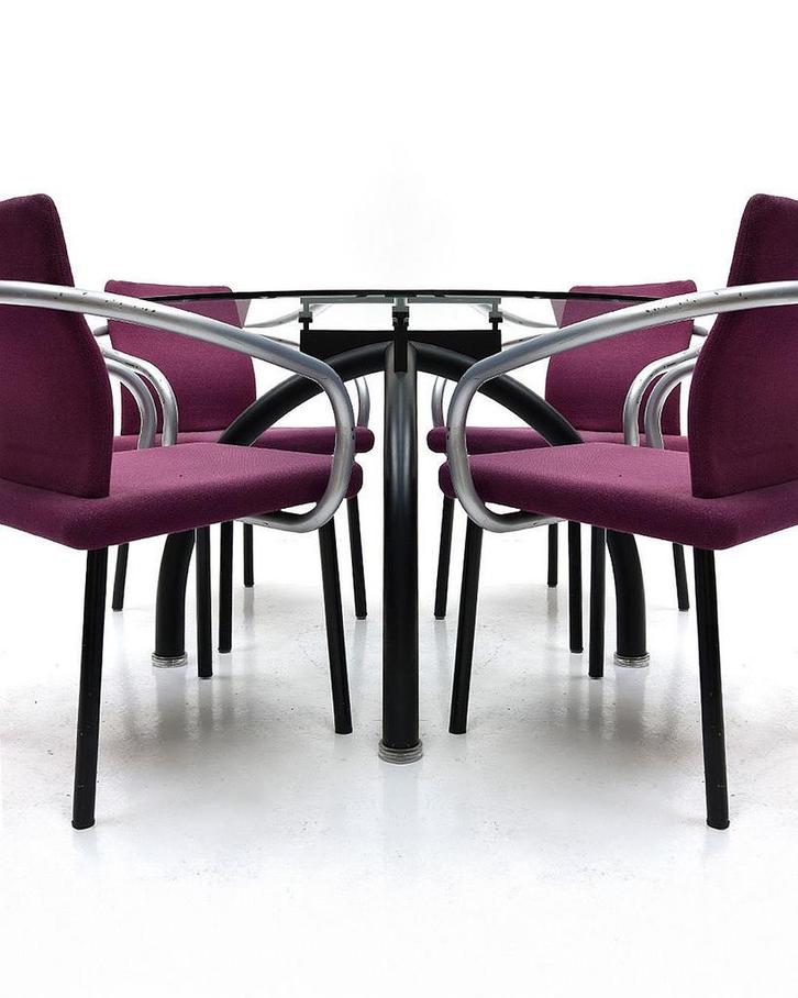 4 x Ettore Sottsass “mandarin” Knoll stoelen, Huis en Inrichting, Stoelen, Zo goed als nieuw, Ophalen of Verzenden