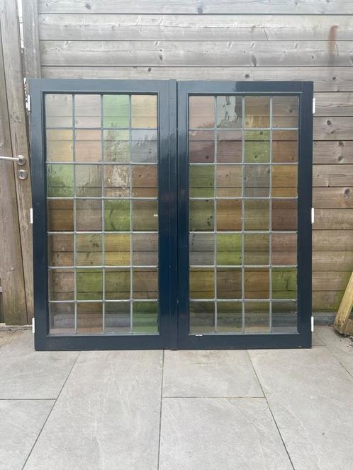 Stolpraam met glas-in-lood en met espagnolet-sluiting, Doe-het-zelf en Verbouw, Glas en Ramen, Gebruikt, Gevelraam of Ruit, 120 tot 160 cm