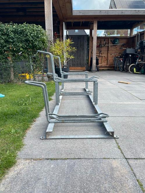 Fietsenrek voor 4 fietsen, Fietsen en Brommers, Fietsaccessoires | Fietsenrekken, Gebruikt, Ophalen
