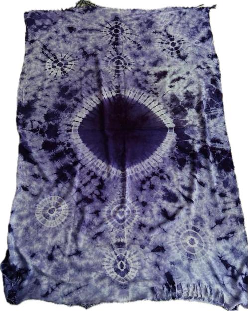 Lap Stof Kleed gebatikt Paars Wit Lila, Antiek en Kunst, Antiek | Kleden en Textiel, Ophalen