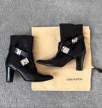 Louis Vuitton schoenen origineel!, Kleding | Dames, Schoenen, Ophalen of Verzenden, Zo goed als nieuw, Zwart, Lage of Enkellaarzen