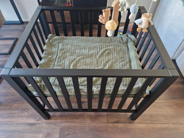 Baby box zwart + box kleed, Kinderen en Baby's, Boxen, Gebruikt, Boxkleed, Ophalen