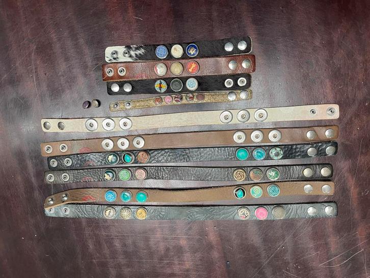 Nooza Armbanden & Chunks - Alles in 1 Koop!, Sieraden, Tassen en Uiterlijk, Armbanden, Gebruikt, Leer, Bruin, Met bedels of kralen