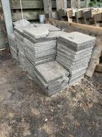 40 betontegels gratis af te halen, Tuin en Terras, Tegels en Klinkers, Beton, Gebruikt, Ophalen, Terrastegels