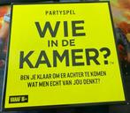 Wie in de kamer?, Een of twee spelers, Ophalen of Verzenden, Zo goed als nieuw