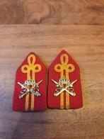 Kraag emblemen kms, Verzamelen, Ophalen of Verzenden, Landmacht, Nederland, Embleem of Badge