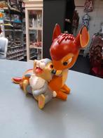 Disney garden beeld bambi met stampertje, Tuin en Terras, Tuinbeelden, Ophalen of Verzenden, Kunststof
