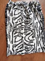 Zwart-wit rokje, Kleding | Dames, Rokken, Ophalen of Verzenden, Zo goed als nieuw, Zwart, Boven de knie