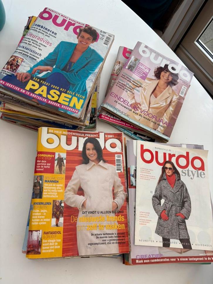 Hele stapel burda patroonboekjes, Hobby en Vrije tijd, Kledingpatronen, Gebruikt, Vrouw, Burda, Ophalen of Verzenden