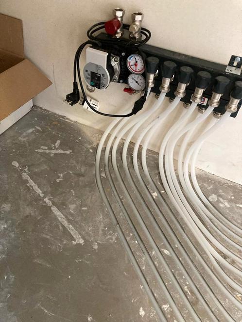 Vloerverwarming, Doe-het-zelf en Verbouw, Verwarming en Radiatoren, Zo goed als nieuw, Overige typen, 800 watt of meer, Ophalen of Verzenden