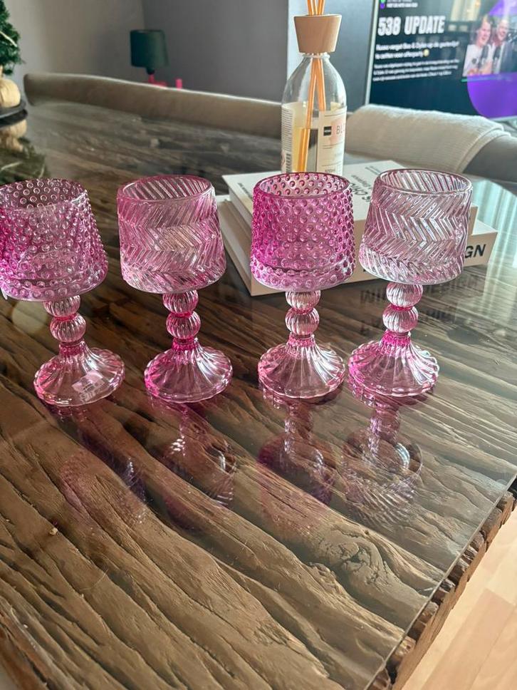 4 mooie roze waxinelichthouders bubble glas NIEUW, Huis en Inrichting, Woonaccessoires | Kandelaars en Kaarsen, Nieuw, Minder dan 25 cm