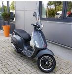 Vespa Sprint 25 km/u Matgrijs  – Slechts 2.090 km – Piaggio, Fietsen en Brommers, Scooters | Vespa, Ophalen, Overige modellen