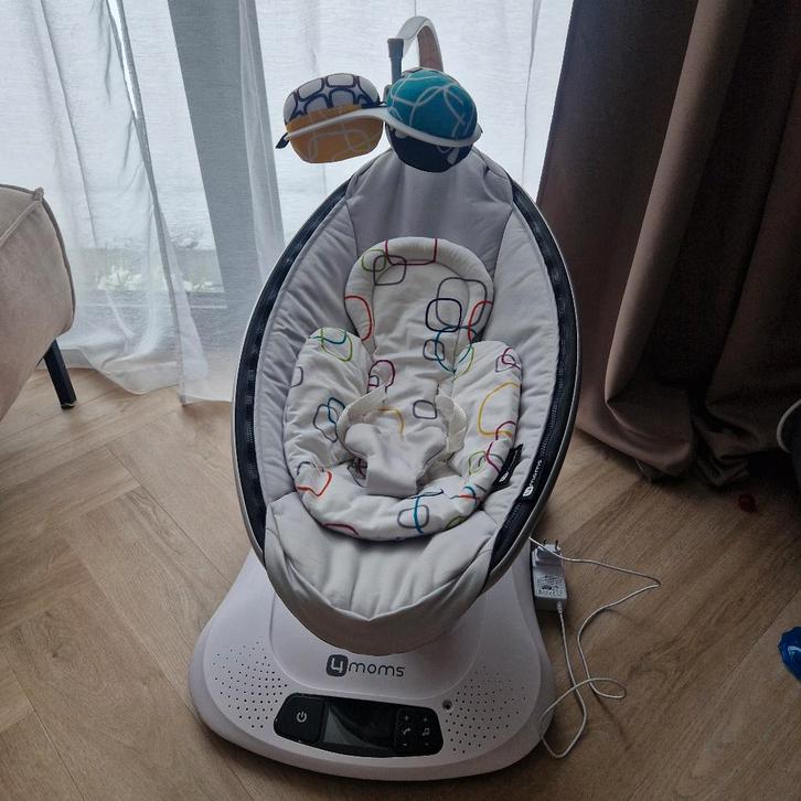 4 Moms MamaRoo 4 wipstoel / schommelstoel, Kinderen en Baby's, Wipstoeltjes, Zo goed als nieuw, Schommelstoel, Overige merken
