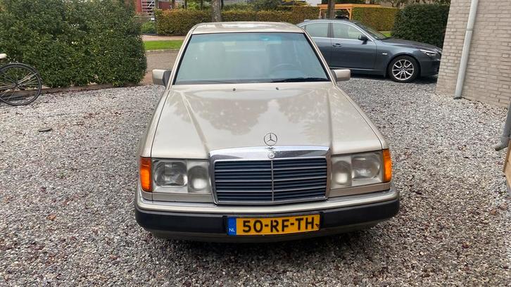 Mercedes-Benz 280 E AUT U9 1993 Grijs airco, Auto's, Mercedes-Benz, Particulier, E-Klasse, ABS, Airbags, Airconditioning, Alarm