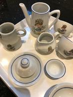 Porselein servies kind vintage porselein 2x vrolijk motief, Antiek en Kunst, Ophalen of Verzenden