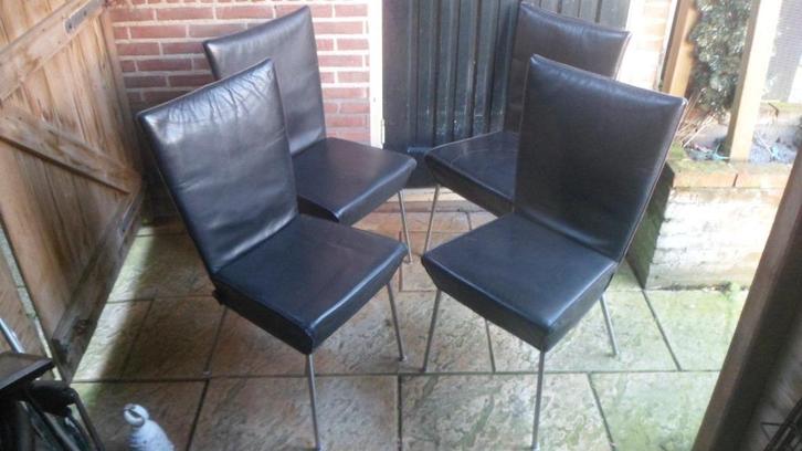 Set 4 eethoekstoelen Gerard van den Berg zwart leer stoelen, Huis en Inrichting, Stoelen, Gebruikt, Vier, Leer, Metaal, Zwart