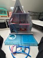 Leuk LOL OMG winter cottage poppenhuis met accessoires, Ophalen, Gebruikt, Poppenhuis