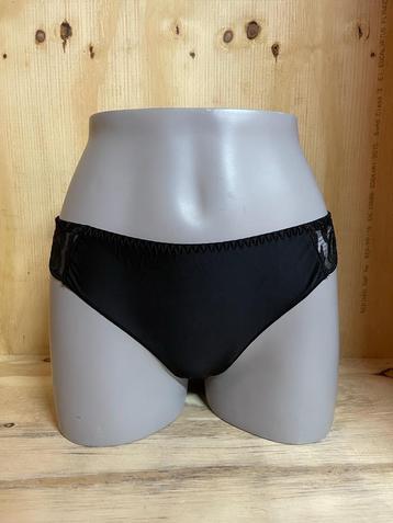 Louisa bracq string maat 36 model tribal noir beschikbaar voor biedingen