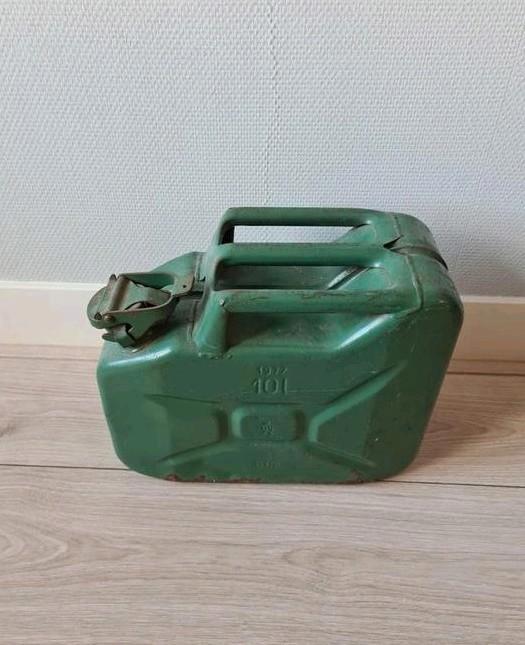 Bellino Göppingen Jerry can vintage 1977, 10 ltr, Antiek en Kunst, Curiosa en Brocante, Ophalen of Verzenden